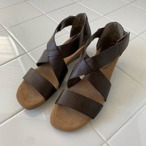 Brown leather sandals